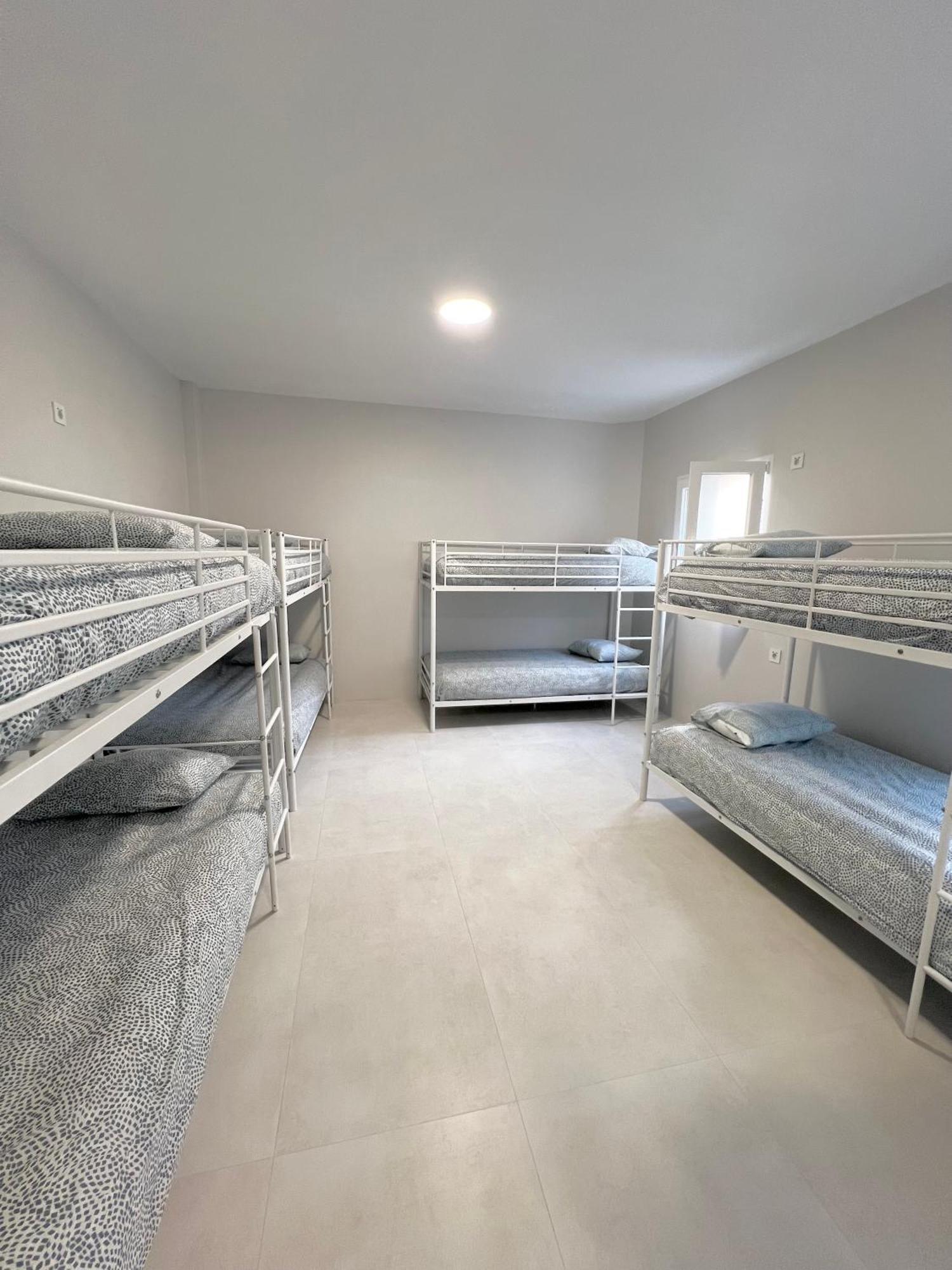 Hostel Oasis マドリード エクステリア 写真