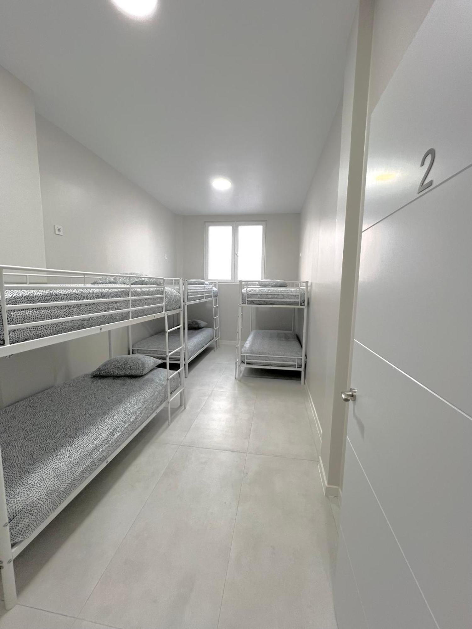 Hostel Oasis マドリード エクステリア 写真