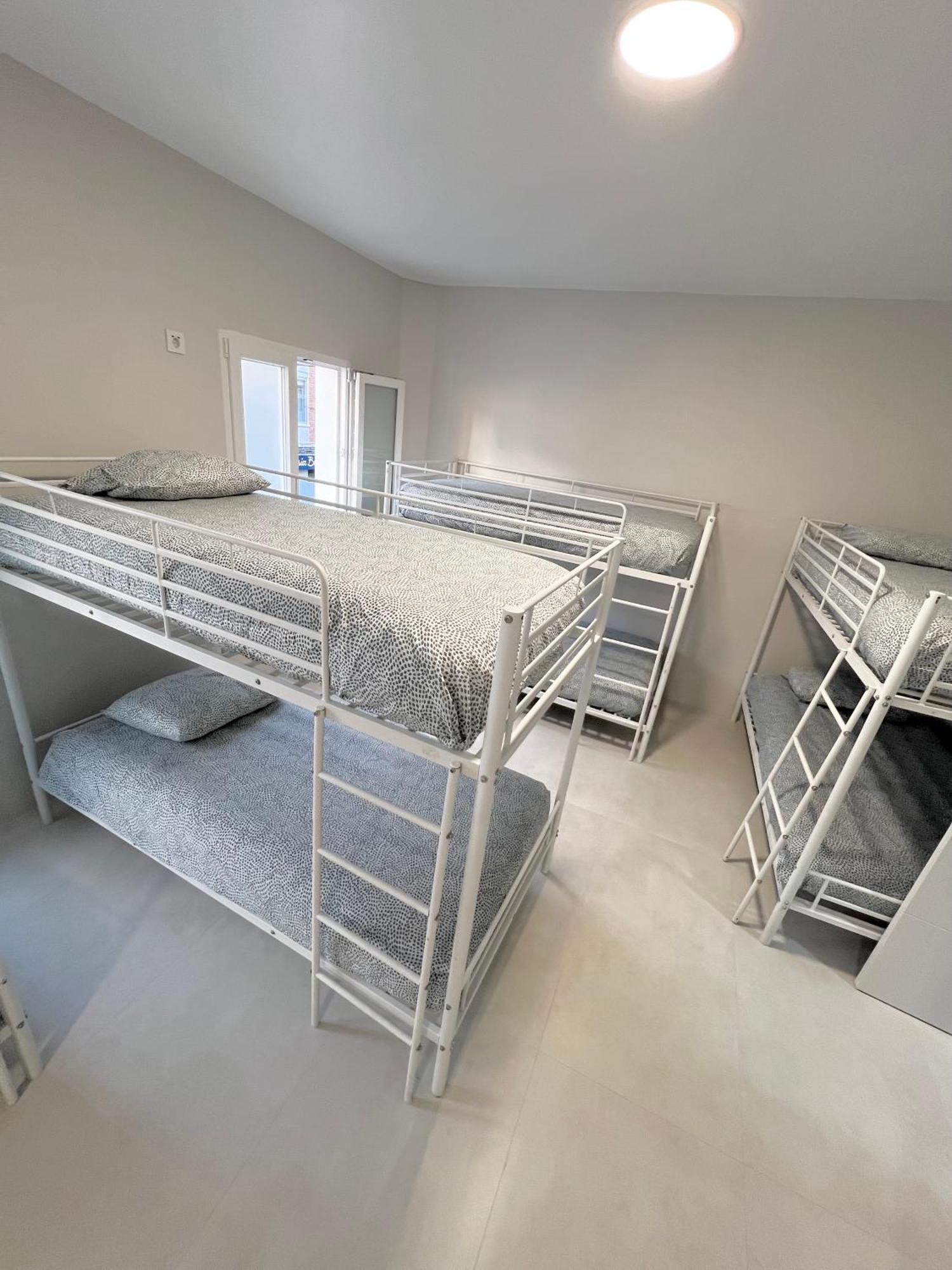 Hostel Oasis マドリード エクステリア 写真