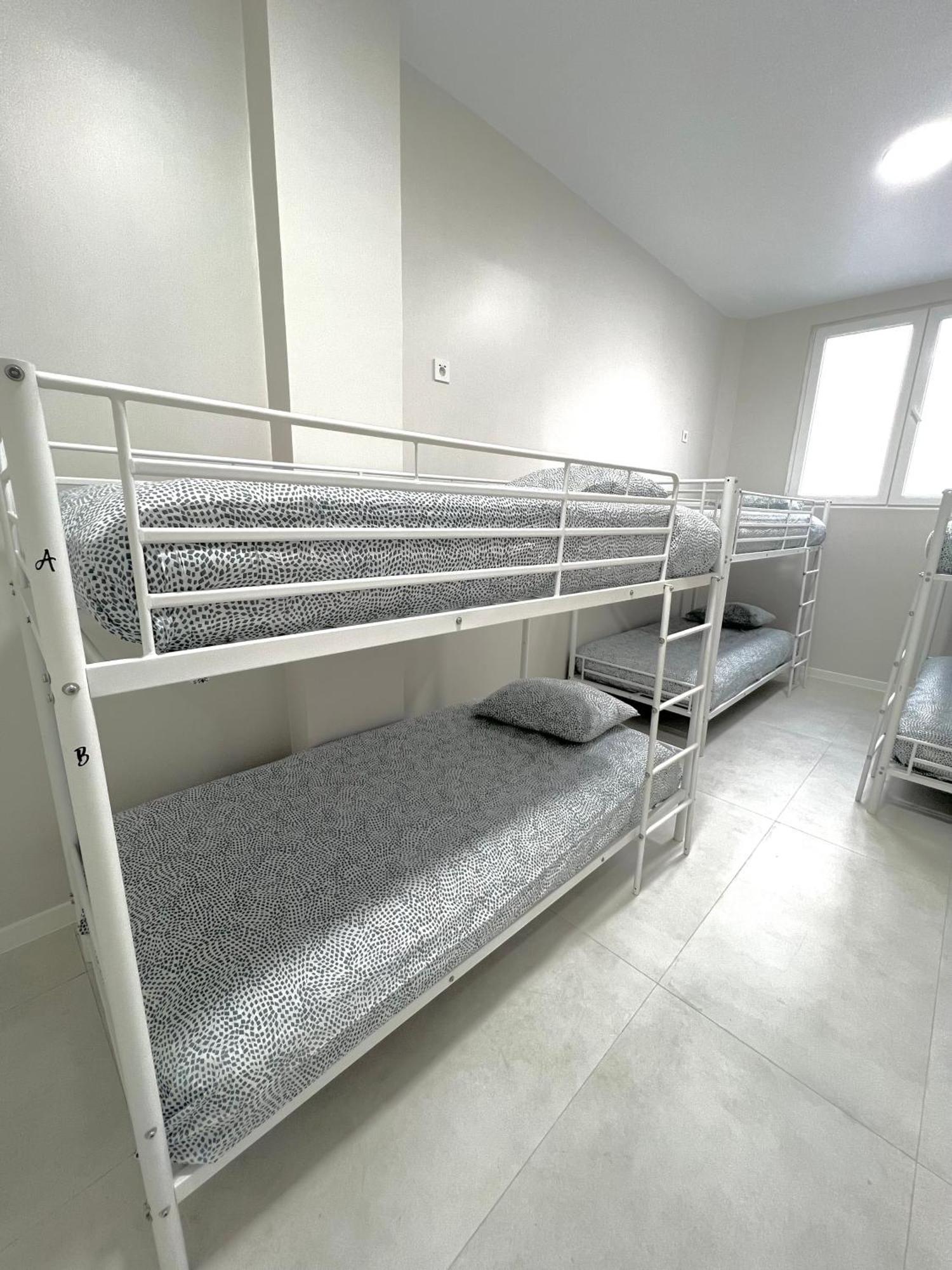 Hostel Oasis マドリード エクステリア 写真